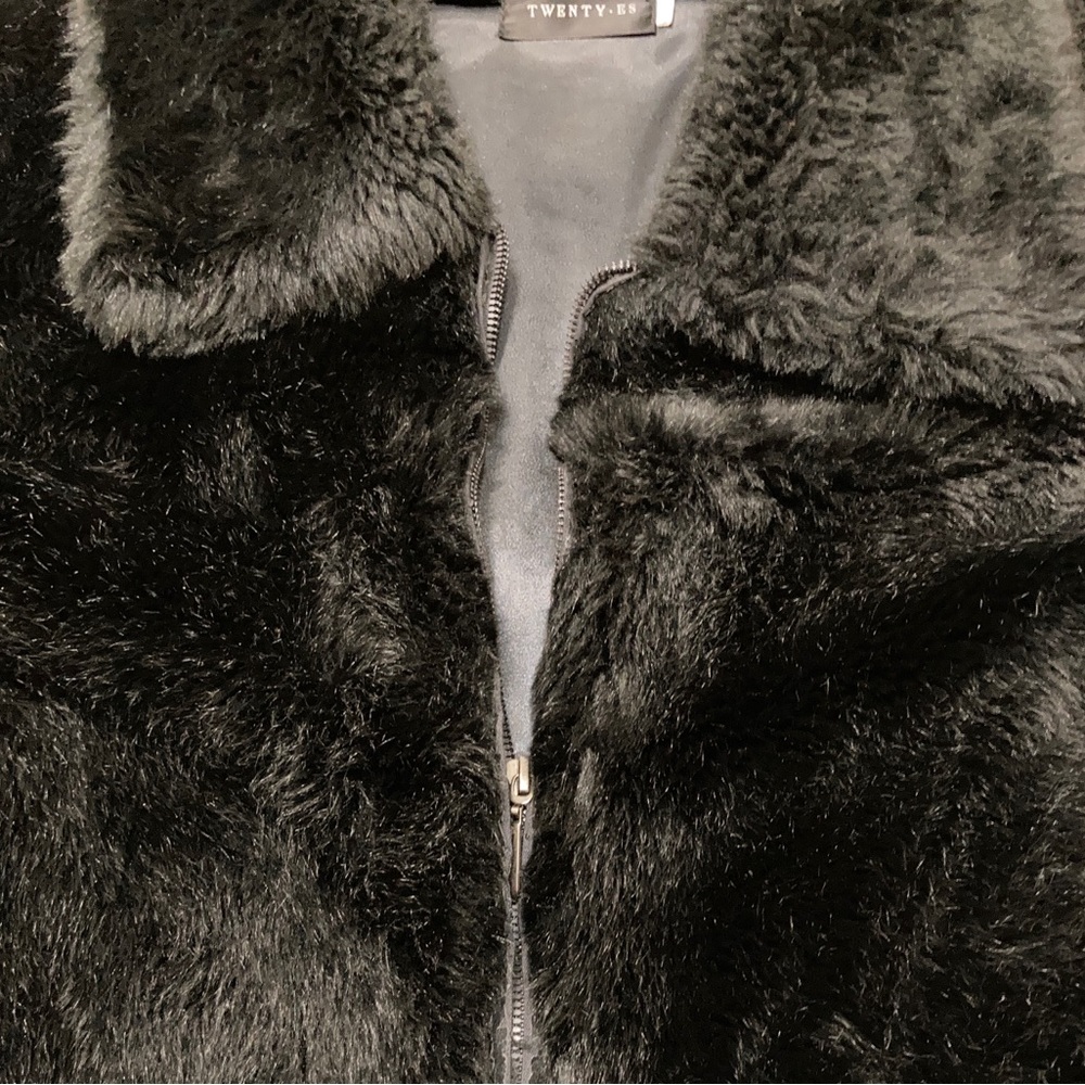 Twenty•ES Black Faux Fur Jacket - Size Large - Picture 14 of 16